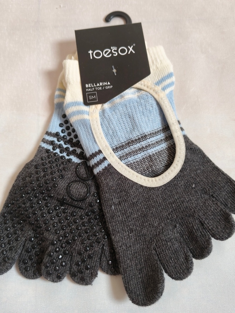 Toesox Yoga Five-Toe Socks Men - Yoga Mat 评论和价格